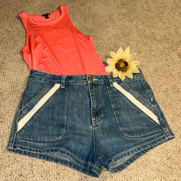 ⭐️3 for 15$⭐️Free People Sweet Surrender Shorts. - Picture 3 of 7